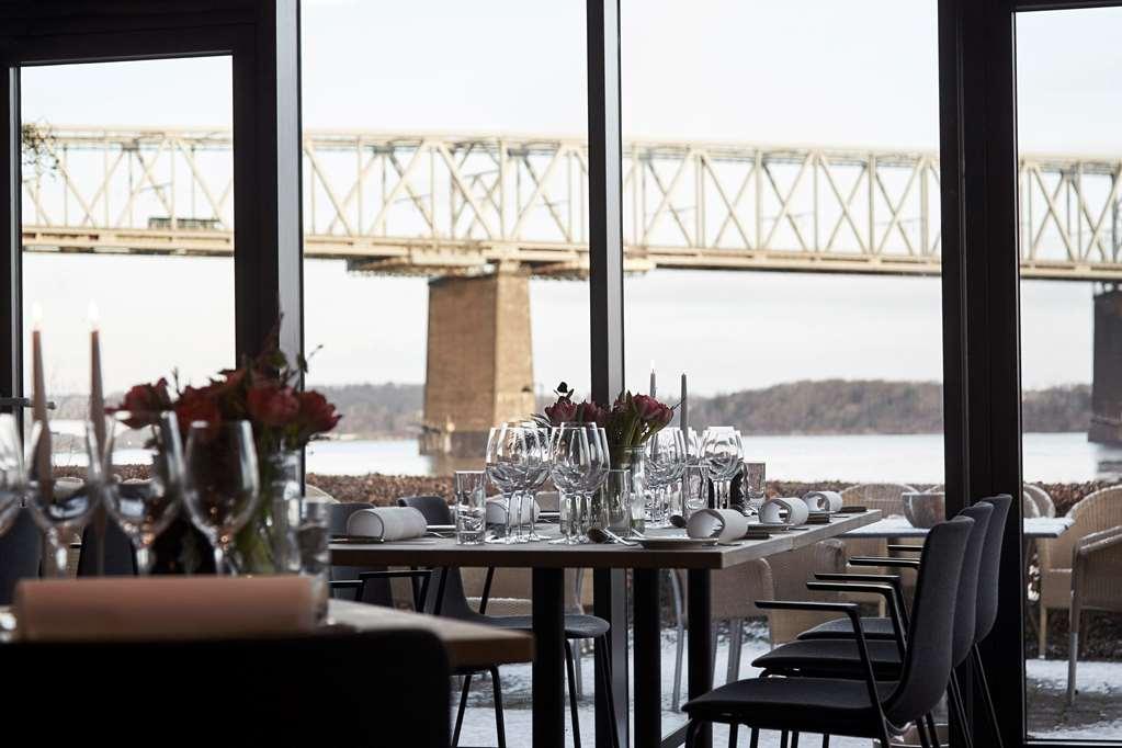 Comwell Kongebrogaarden Hotel มิดเดลฟาร์ท ร้านอาหาร รูปภาพ