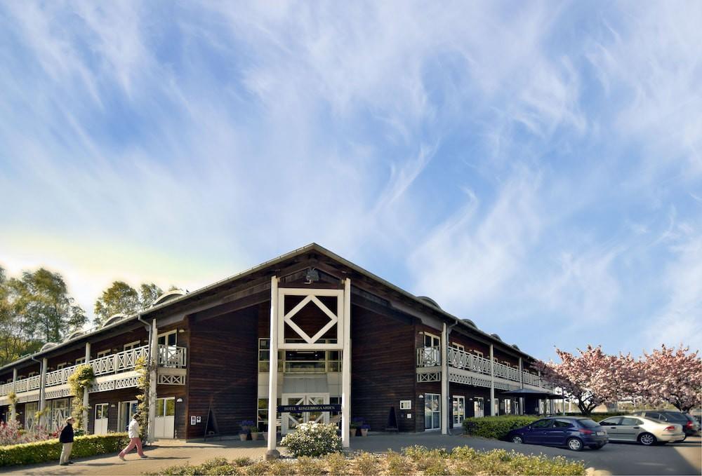 Comwell Kongebrogaarden Hotel มิดเดลฟาร์ท ภายนอก รูปภาพ