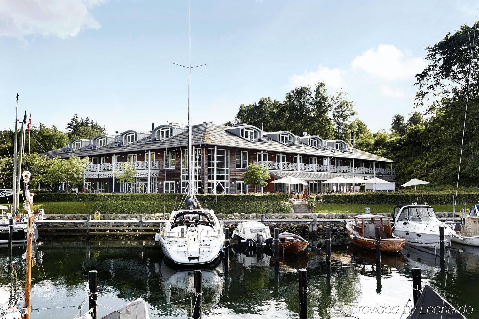 Comwell Kongebrogaarden Hotel มิดเดลฟาร์ท ภายนอก รูปภาพ