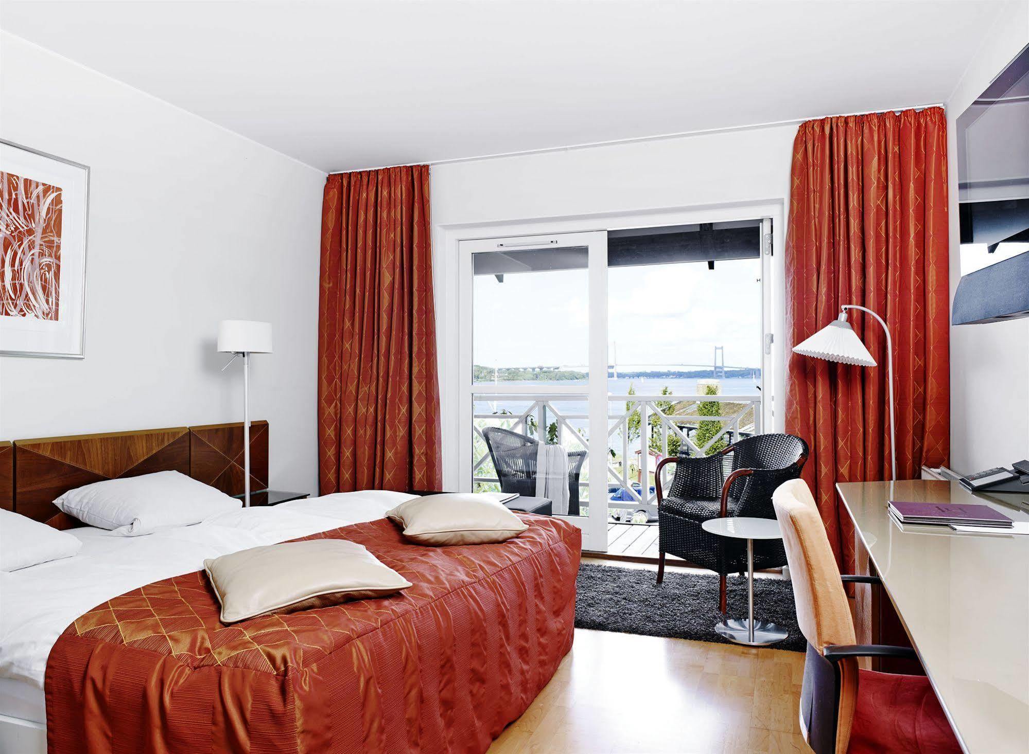Comwell Kongebrogaarden Hotel มิดเดลฟาร์ท ภายนอก รูปภาพ